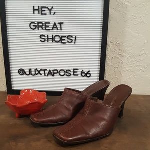 Hillard & Hanson Brown mules sz 8.5